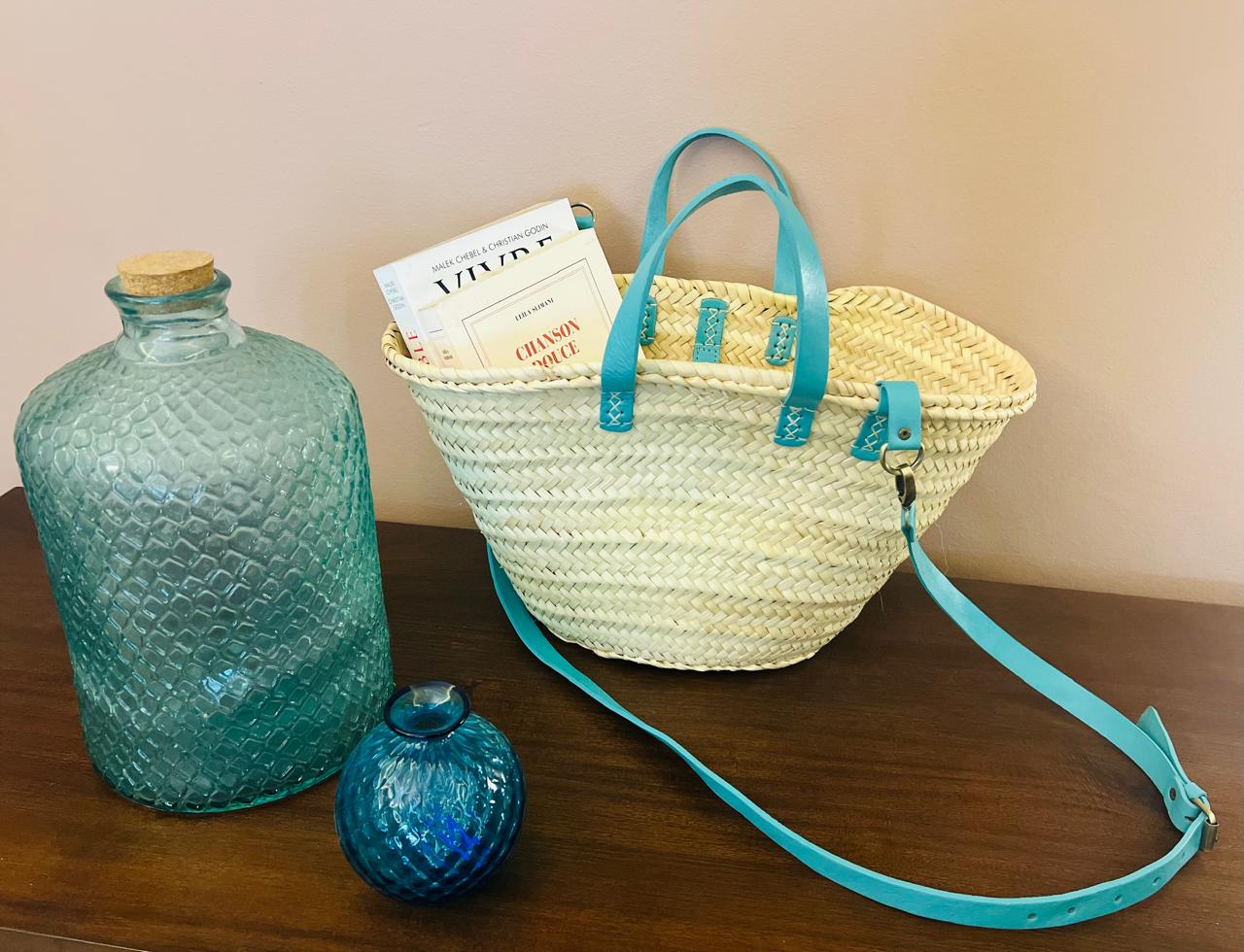 morocco-baskets.com
https://moroccobaskets.etsy.com/
#bohemianstyle #strawbasket #strawbaskets #frenchbasket #frenchbaskets #palmleafbasket #moroccobaskets #paniermarocain #cabas #beachbag #doum #shoppingbasket #accessory #shopperbag bags #marketbasket