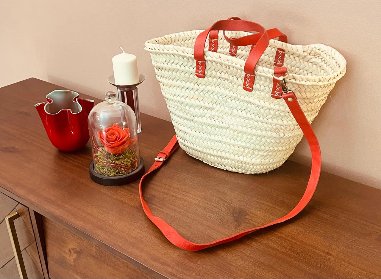 morocco-baskets.com
https://moroccobaskets.etsy.com/
#bohemianstyle #strawbasket #strawbaskets #frenchbasket #frenchbaskets #palmleafbasket #moroccobaskets #paniermarocain #cabas #beachbag #doum #shoppingbasket #accessory #shopperbag bags #marketbasket